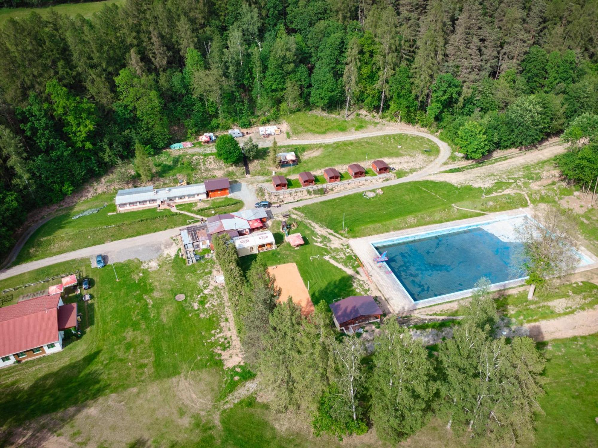 Chatka Agawa V Arealu Koupaliste Bystre V Orlickych Horach Kültér fotó